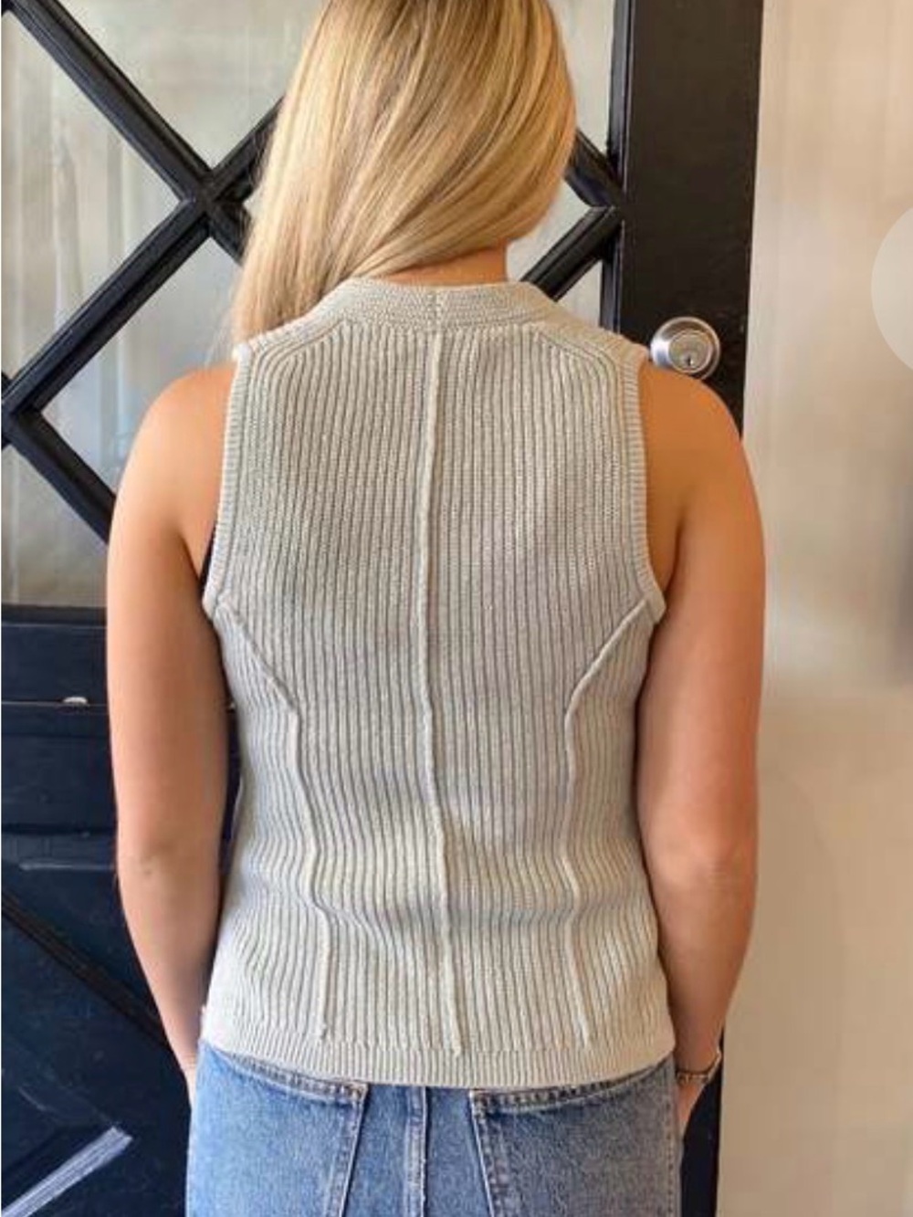 Sleeveless Ribbed V-Neck Button Vest - Picture 2 of 11